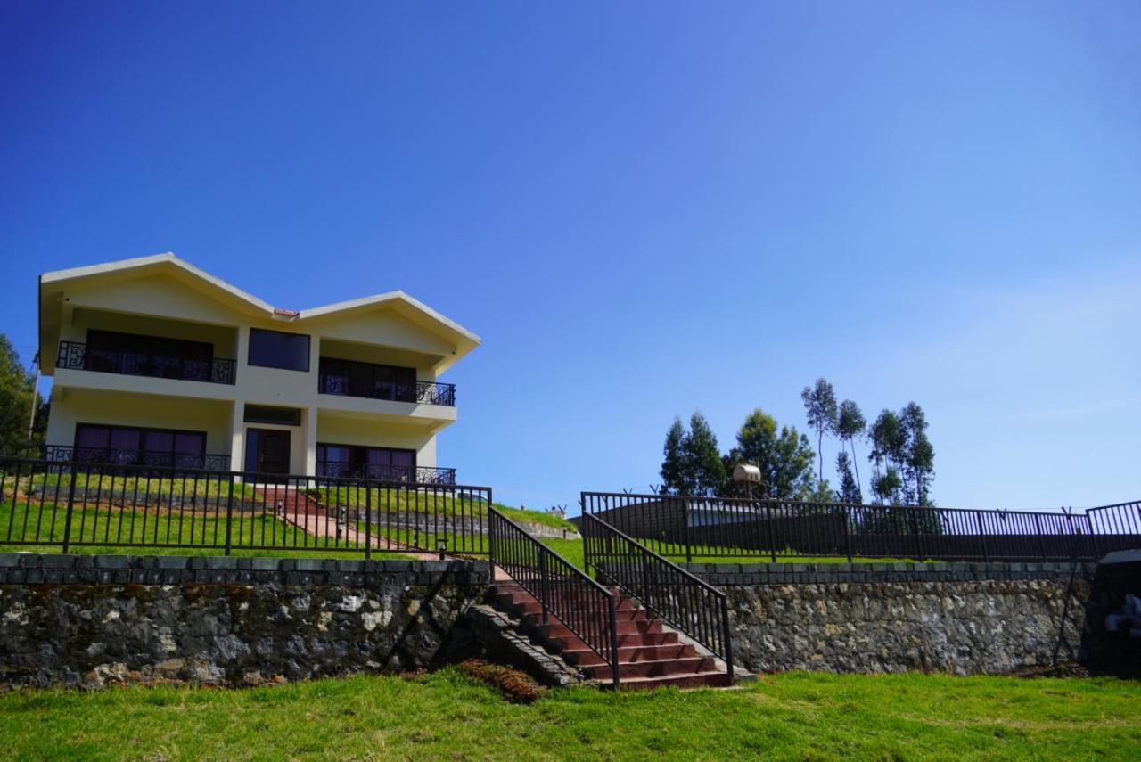 Acorn House Hotel Udagamandalam Exterior photo