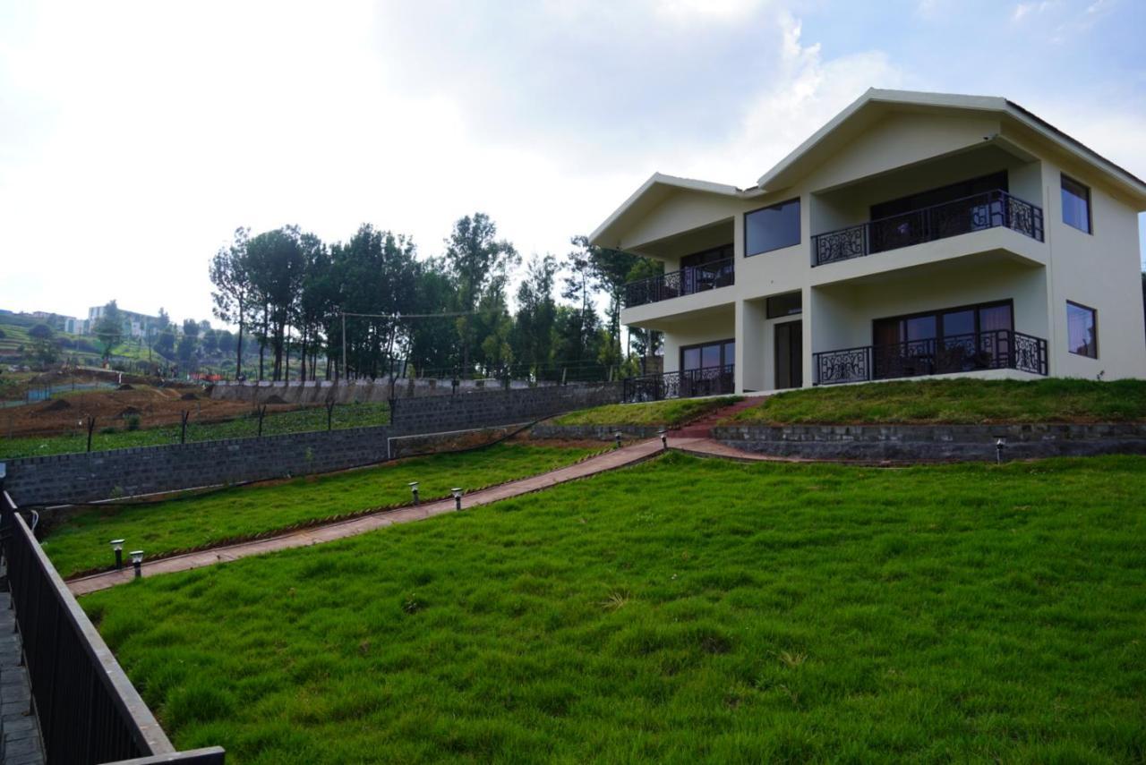 Acorn House Hotel Udagamandalam Exterior photo