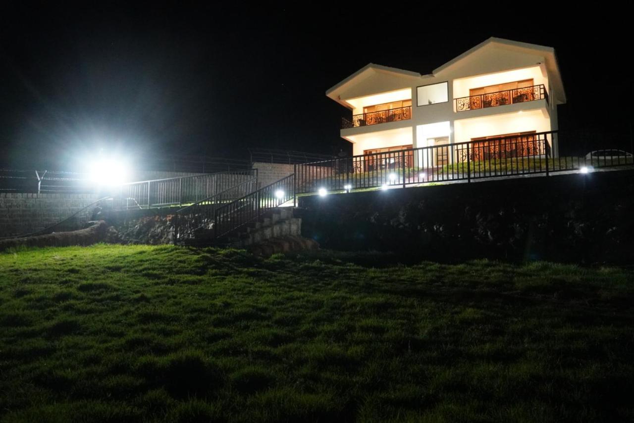 Acorn House Hotel Udagamandalam Exterior photo