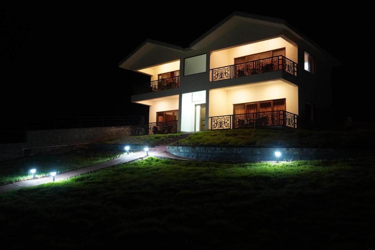 Acorn House Hotel Udagamandalam Exterior photo